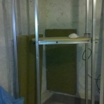 Support d'enceinte avant gauche